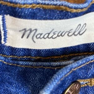 Madewell Jeans Size 24 Highrise Slim Boyfriend